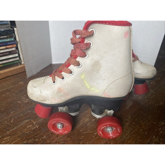 VTG 1983 Care Bears Roller Skates American Greetings by Brookfield Size 10j - Picture 3 of 9